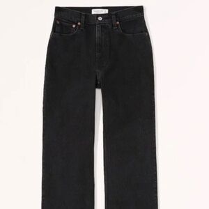 Abercrombie The 90’s relaxed Jean high rise